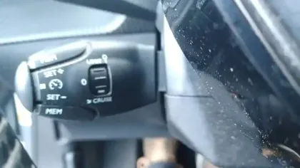 Photo 19 Peugeot 2008  BlueHDi 100 S&S BVM6