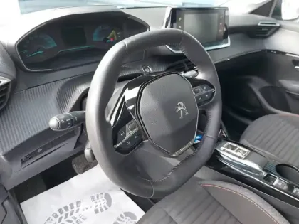 Photo 8 Peugeot 208  Electrique 50 kWh 136ch