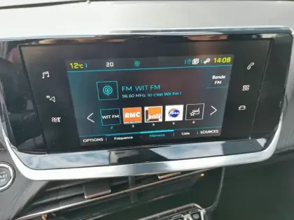 Photo 17 Peugeot 208  Electrique 50 kWh 136ch