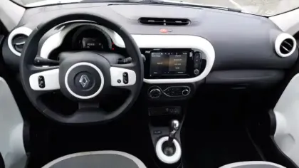 Photo 9 Renault Twingo  III Achat Intégral - 21