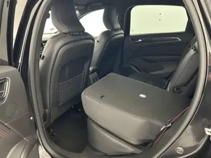 Photo 35 Renault Arkana  TCe 140 EDC FAP - 21B