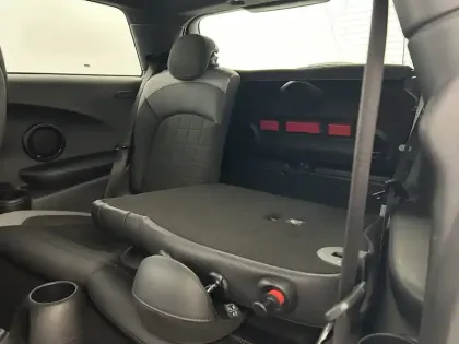 Photo 17 Mini Mini Hatch 3 Portes Cooper 136 ch DKG7