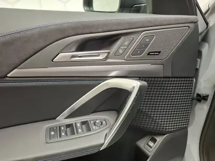 Photo 11 BMW X2 i eDrive20 204ch BVA