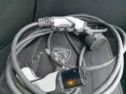 Photo 19 Peugeot 208  Electrique 50 kWh 136ch