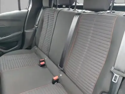 Photo 11 Peugeot 208  Electrique 50 kWh 136ch