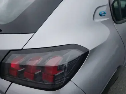 Photo 16 Peugeot 208  Electrique 50 kWh 136ch