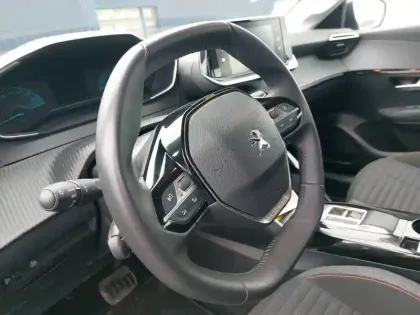 Photo 8 Peugeot 208  Electrique 50 kWh 136ch