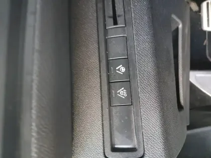 Photo 20 Peugeot 3008  PureTech 130ch S&S EAT8