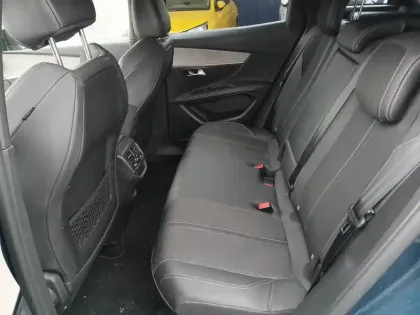 Photo 50 Peugeot 3008  PureTech 130ch S&S EAT8