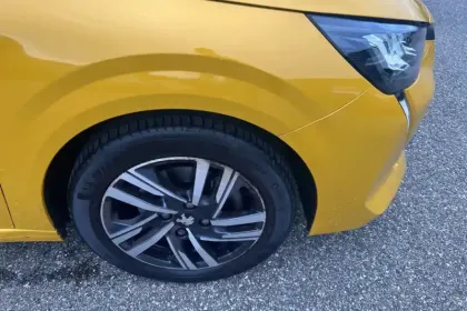 Photo 13 Peugeot 208  PureTech 100 S&S BVM6