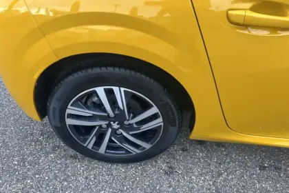 Photo 14 Peugeot 208  PureTech 100 S&S BVM6