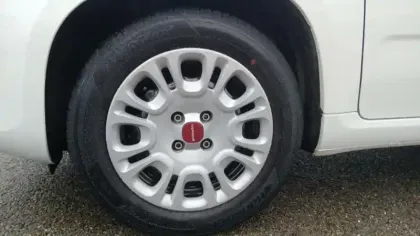 Photo 11 Fiat Panda  1.0 70 ch Hybride BSG S/S