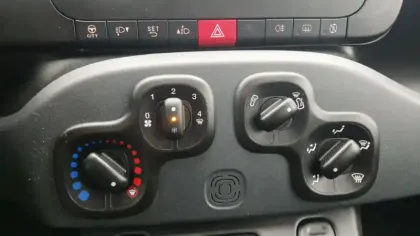 Photo 19 Fiat Panda  1.0 70 ch Hybride BSG S/S