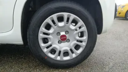 Photo 12 Fiat Panda  1.0 70 ch Hybride BSG S/S