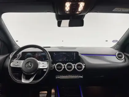 Photo 60 Mercedes GLA  250 e 8G-DCT