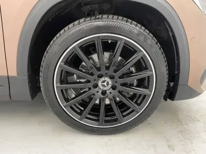 Photo 42 Mercedes GLA  250 e 8G-DCT