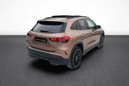 Photo 5 Mercedes GLA  250 e 8G-DCT