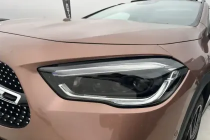 Photo 26 Mercedes GLA  250 e 8G-DCT