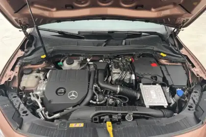 Photo 15 Mercedes GLA  250 e 8G-DCT