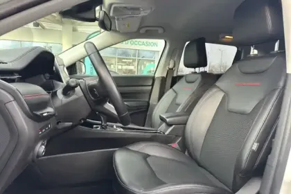 Photo 10 Jeep Compass  1.3 PHEV T4 240 ch 4xe eAWD