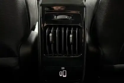 Photo 28 Jeep Compass  1.3 PHEV T4 240 ch 4xe eAWD