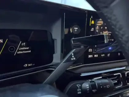 Photo 9 Renault 5 Renault  E-Tech Electrique 10 ch autonomie confort