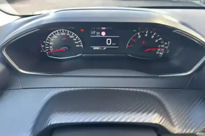 Photo 17 Peugeot 208  PureTech 75 S&S BVM5