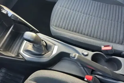 Photo 23 Peugeot 208  PureTech 75 S&S BVM5