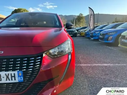 Photo 21 Peugeot 208  PureTech 100 S&S BVM6