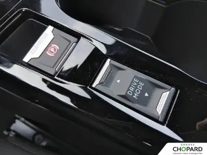 Photo 92 Peugeot 2008  Hybrid 145 e-DCS6