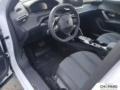 Photo 71 Peugeot 2008  Hybrid 145 e-DCS6