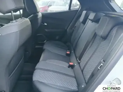 Photo 18 Peugeot 2008  Hybrid 145 e-DCS6