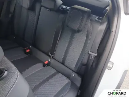 Photo 87 Peugeot 2008  Hybrid 145 e-DCS6