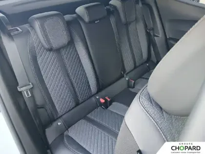 Photo 89 Peugeot 2008  Hybrid 145 e-DCS6