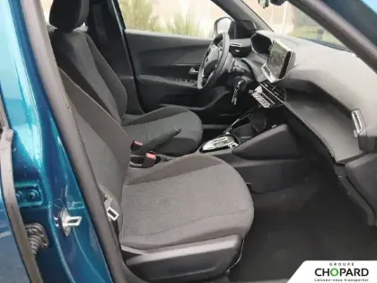 Photo 63 Peugeot 2008  Hybrid 145 e-DCS6