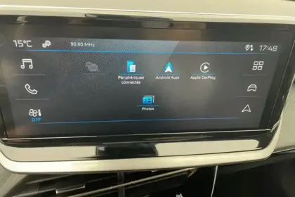 Photo 50 Peugeot 2008  Hybrid 145 e-DCS6