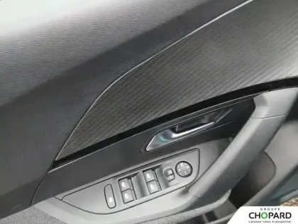 Photo 25 Peugeot 2008  Hybrid 145 e-DCS6