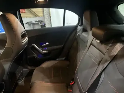 Photo 16 Mercedes Classe A  250 e 8G-DCT