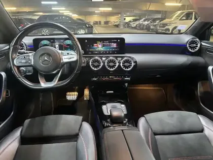 Photo 17 Mercedes Classe A  250 e 8G-DCT