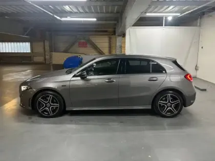 Photo 7 Mercedes Classe A  250 e 8G-DCT