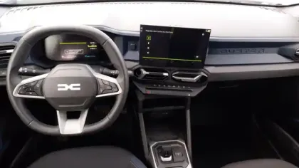 Photo 8 Dacia Duster  Hybrid 140