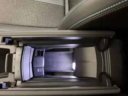 Photo 29 Peugeot 308  PureTech 130ch S&S EAT8