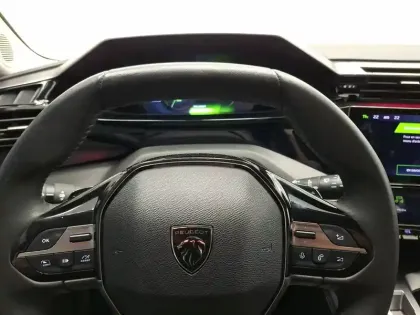 Photo 17 Peugeot 308  PureTech 130ch S&S EAT8