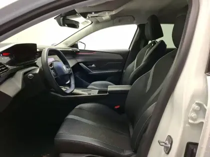 Photo 12 Peugeot 308  PureTech 130ch S&S EAT8