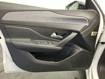 Photo 16 Peugeot 308  PureTech 130ch S&S EAT8