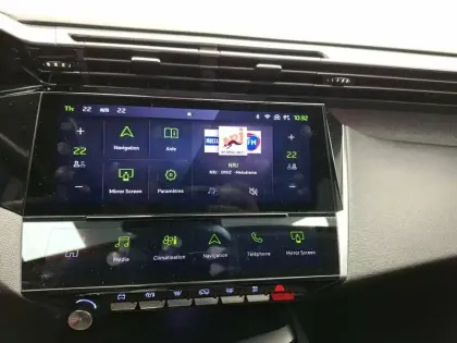 Photo 20 Peugeot 308  PureTech 130ch S&S EAT8