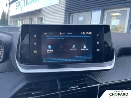 Photo 12 Peugeot 2008  PureTech 130 S&S EAT8