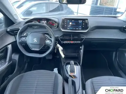 Photo 14 Peugeot 2008  PureTech 130 S&S EAT8