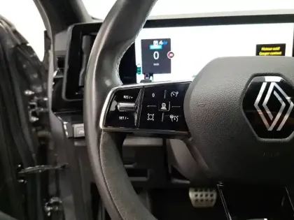 Photo 33 Renault Austral  E-Tech hybrid 200