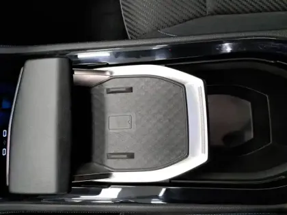 Photo 39 Renault Austral  E-Tech hybrid 200